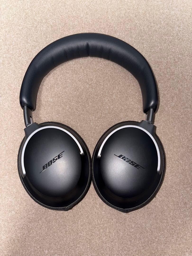 Bose QuietComfort Ultra Headphones カバー付き