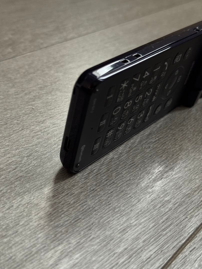 美品　AQUOS SH01J