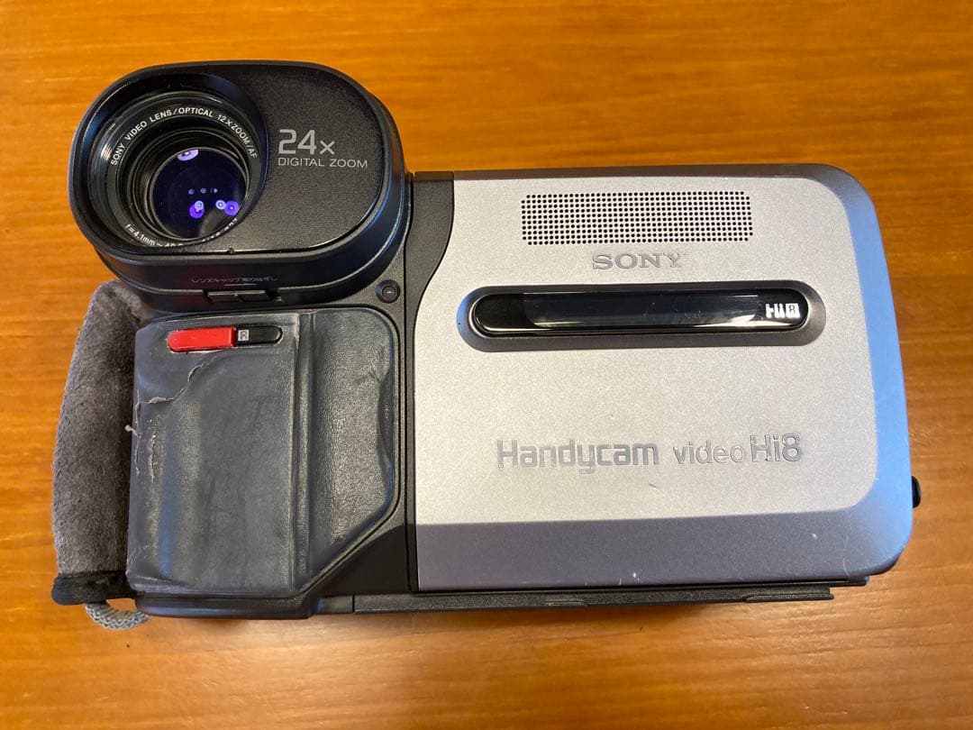 【8ミリビデオテープ再生可】SONY ビデオカメラ CCD-RV100