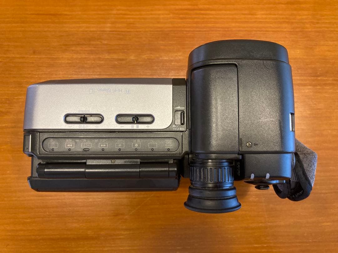 【8ミリビデオテープ再生可】SONY ビデオカメラ CCD-RV100