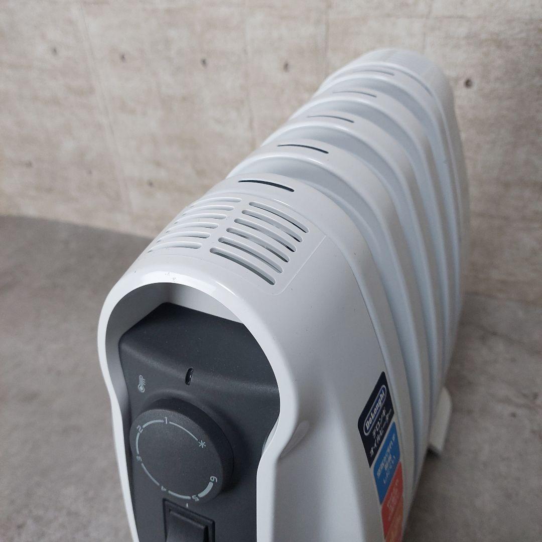 デロンギ ミニオイルヒーター ピュアホワイト グレー NJM0505