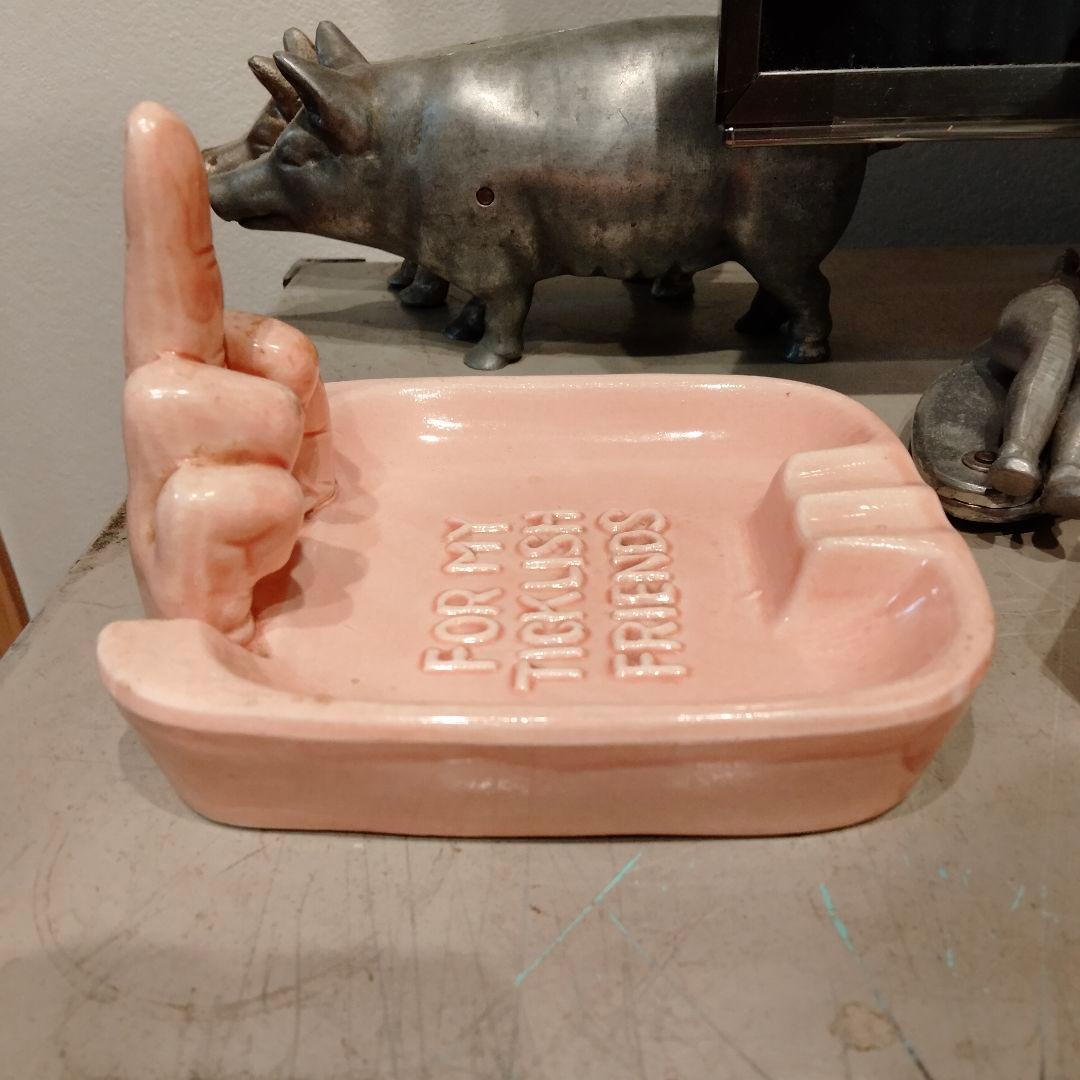 Fuck 　ファックユー　ハンド　手　置物　ビンテージ　反戦　灰皿