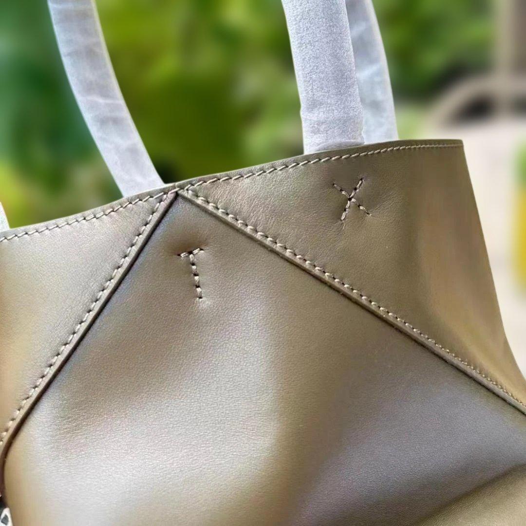 オリーブグリーン本革パズルフォールドミニトート 軽量収納便利 レディース