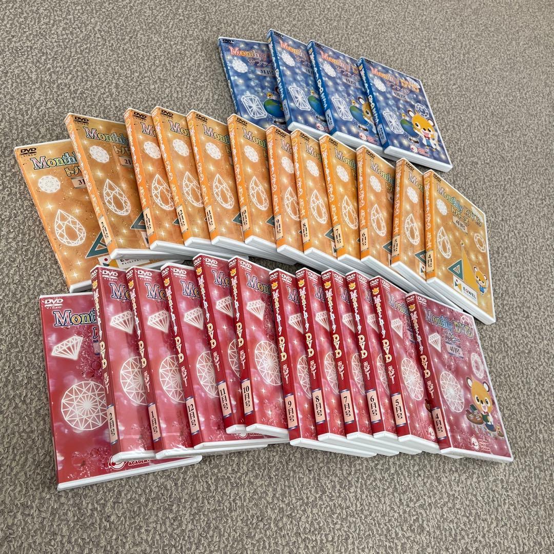 イクウェルマンスリーDVD×28枚、オリジナルエコバッグ×1、シール2枚