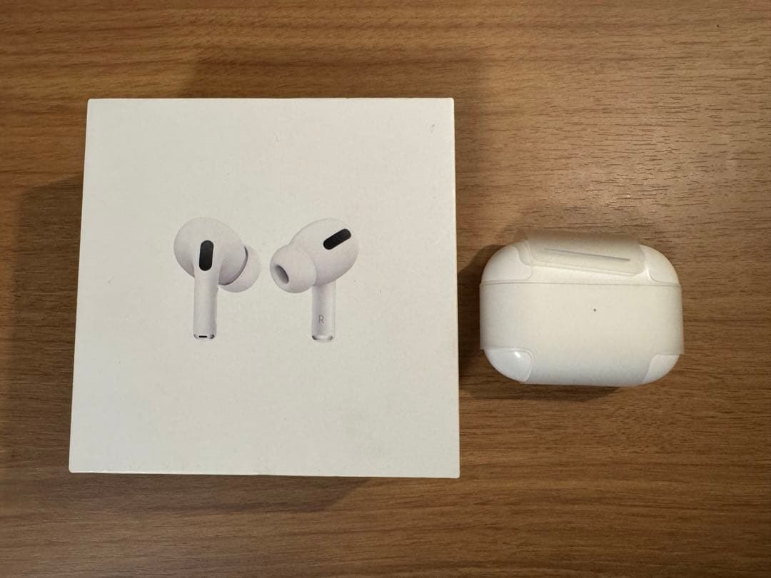 Apple AirPods Pro 第一世代 ケースカバー付き