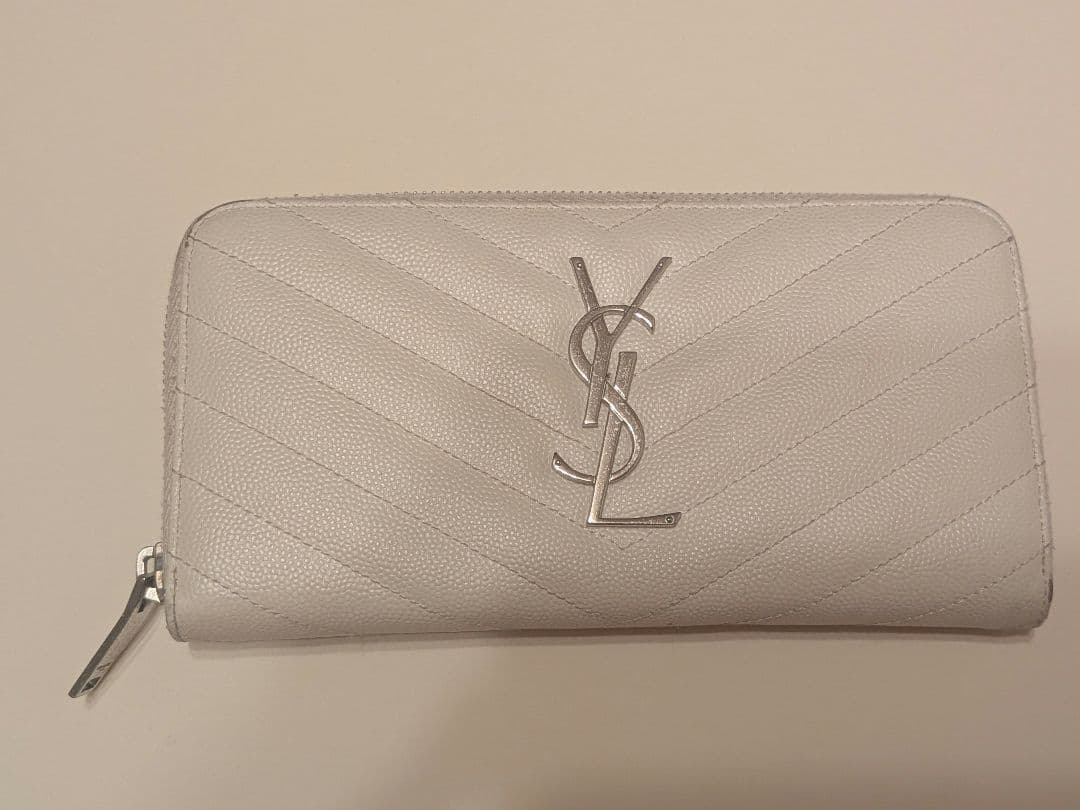 YSL ホワイト キルティング 長財布
