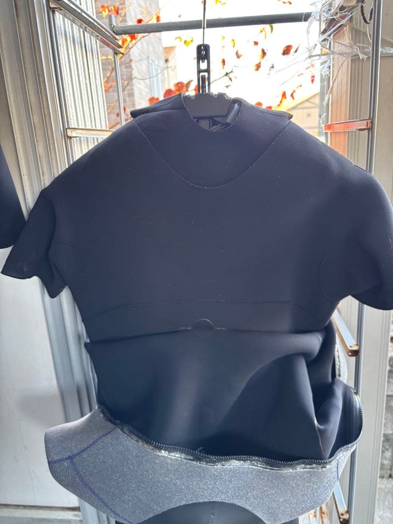 CYBER グレー/ブラック ウェットスーツ