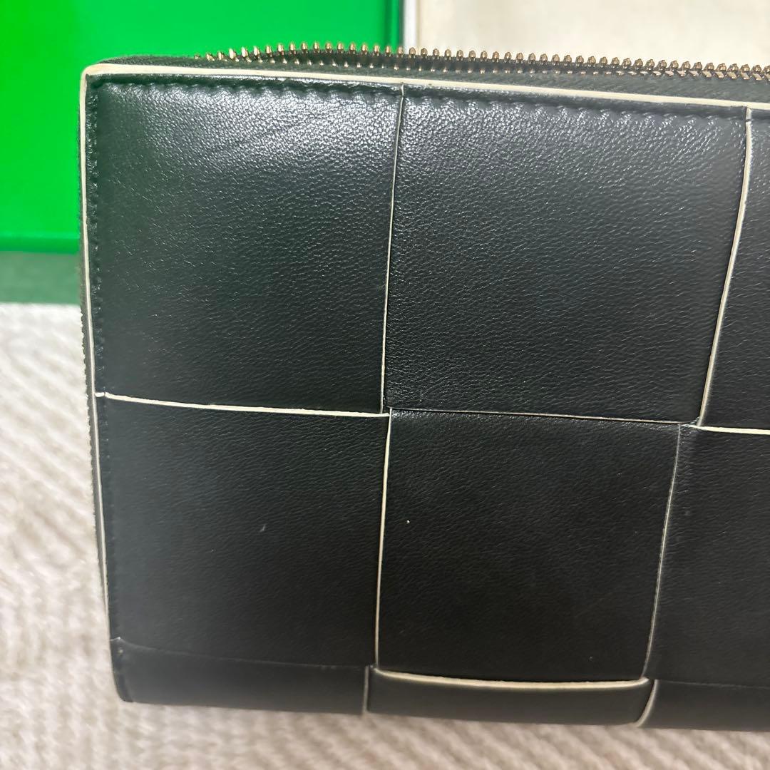 BOTTEGA VENETA ブラックレザー長財布