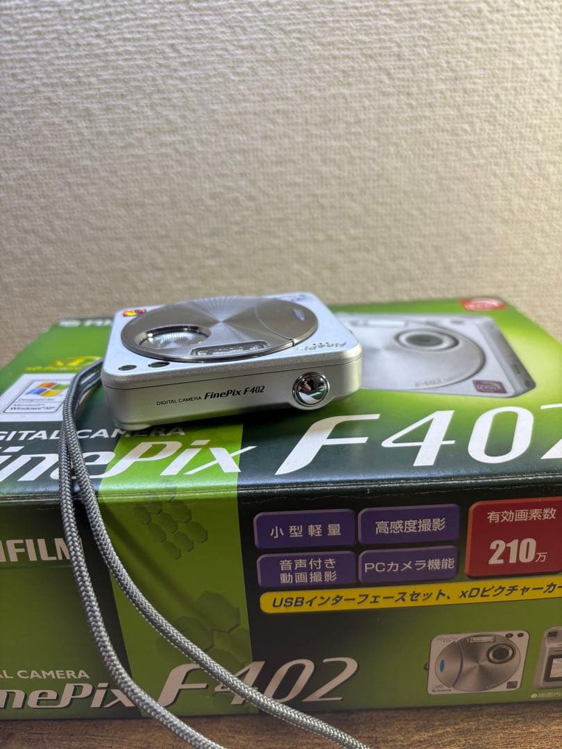 FUJIFILM FINEPIX F402 デジカメ 富士フィルム