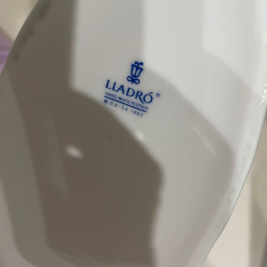 さら様　リヤドロ　LLADRO 花屋の姉妹シリーズ［花集め] [花車を押す少女]