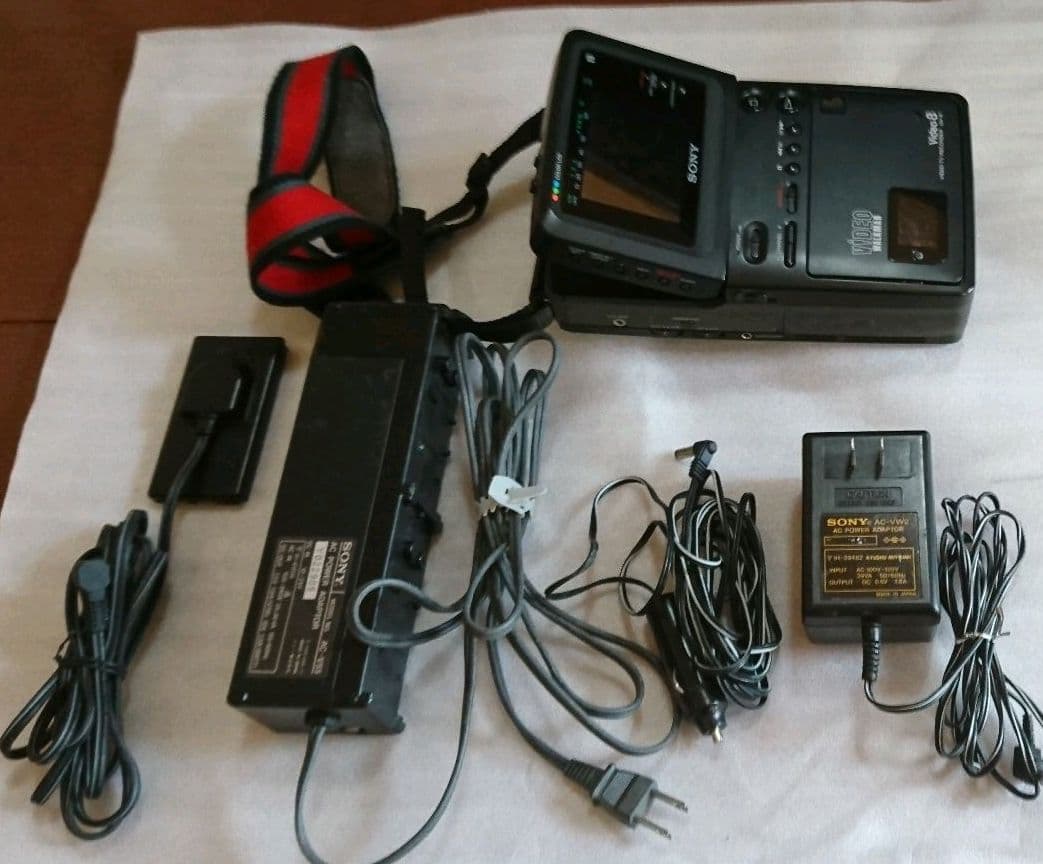 ソニー ８ミリウォークマン