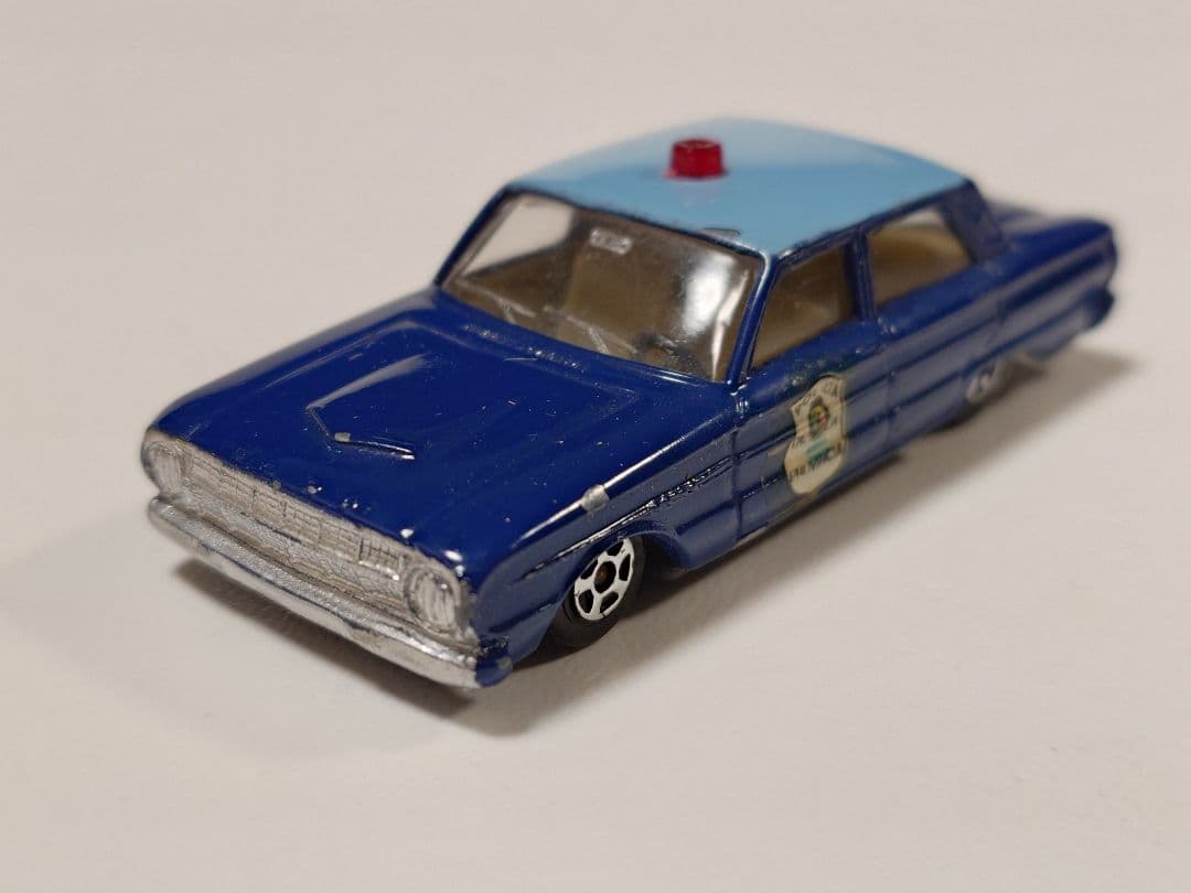 BUBY FORD FALCON POLICIA ※サイズ