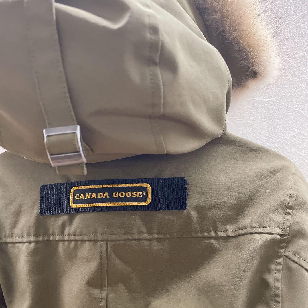 【最終値下げ】  オリーブ ダウンジャケット