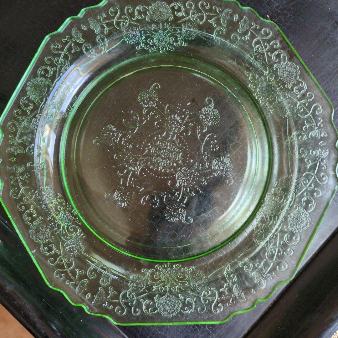 ヘーゼルアトラス　ウランガラス　フローレンス　ディプレッションガラス　プレート