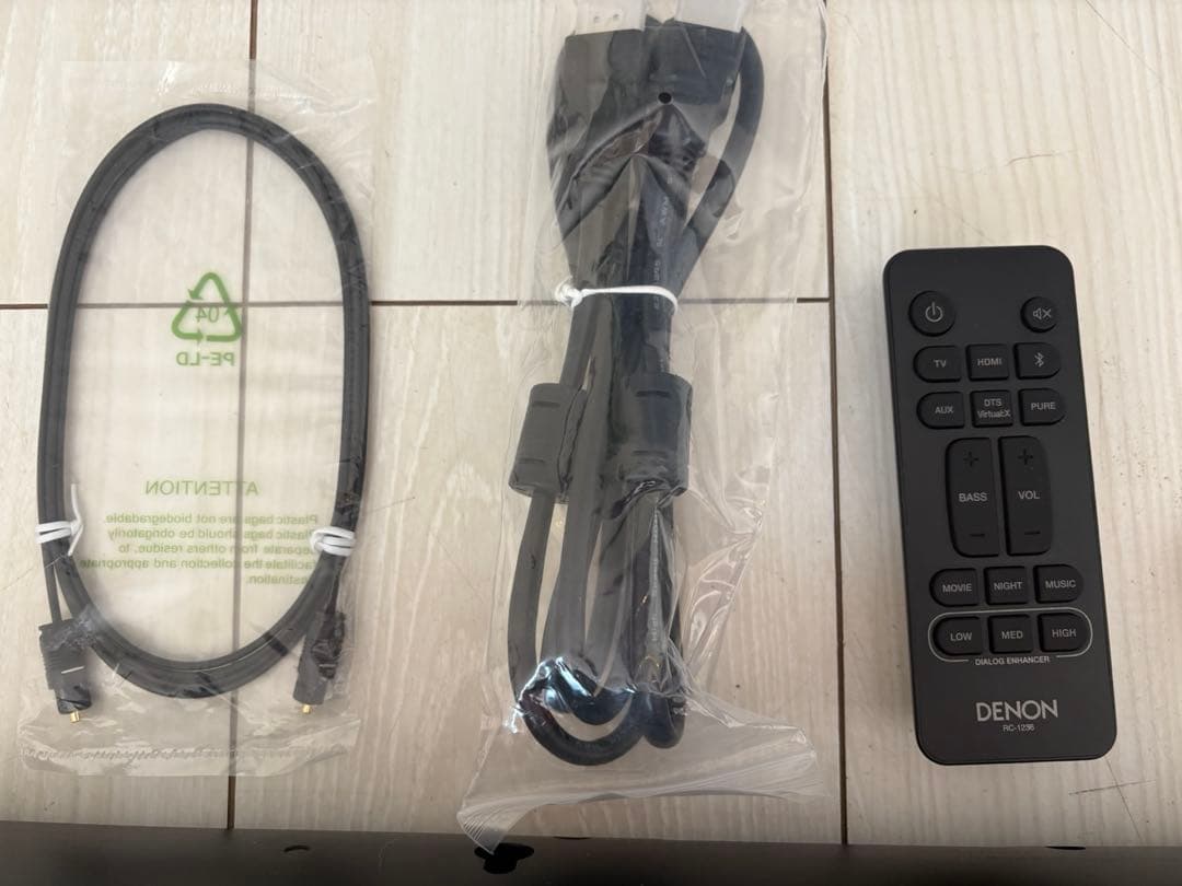 デノンBluetooth® 対応　サブウーハー内蔵サウンドバー　DHT-S216