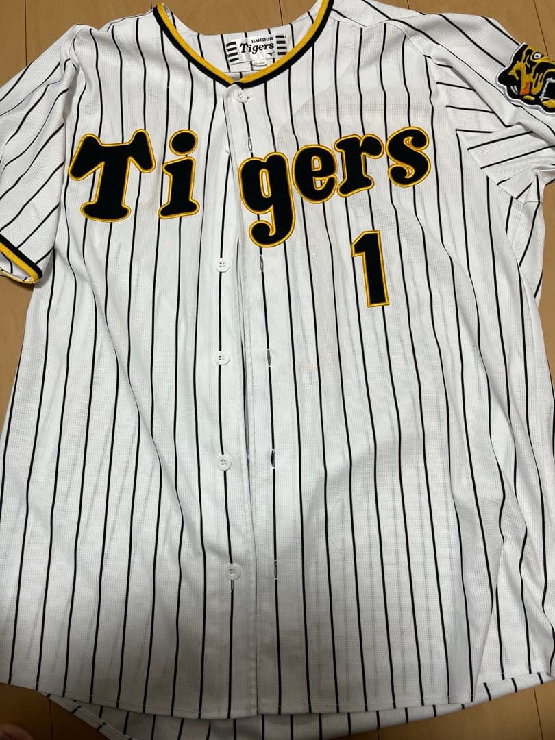 阪神タイガース　森下翔太　ユニフォーム Oサイズ