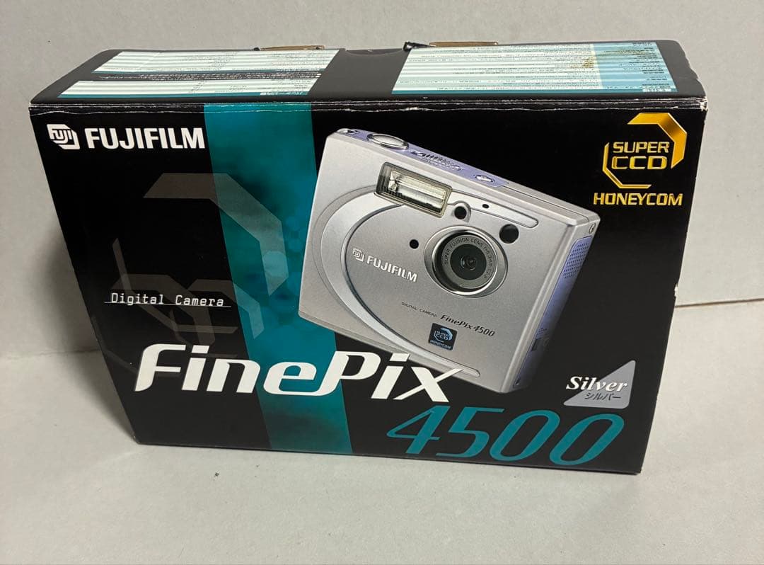 フジフイルムFujifilm FinePix 4500デジタルカメラ　カード6枚