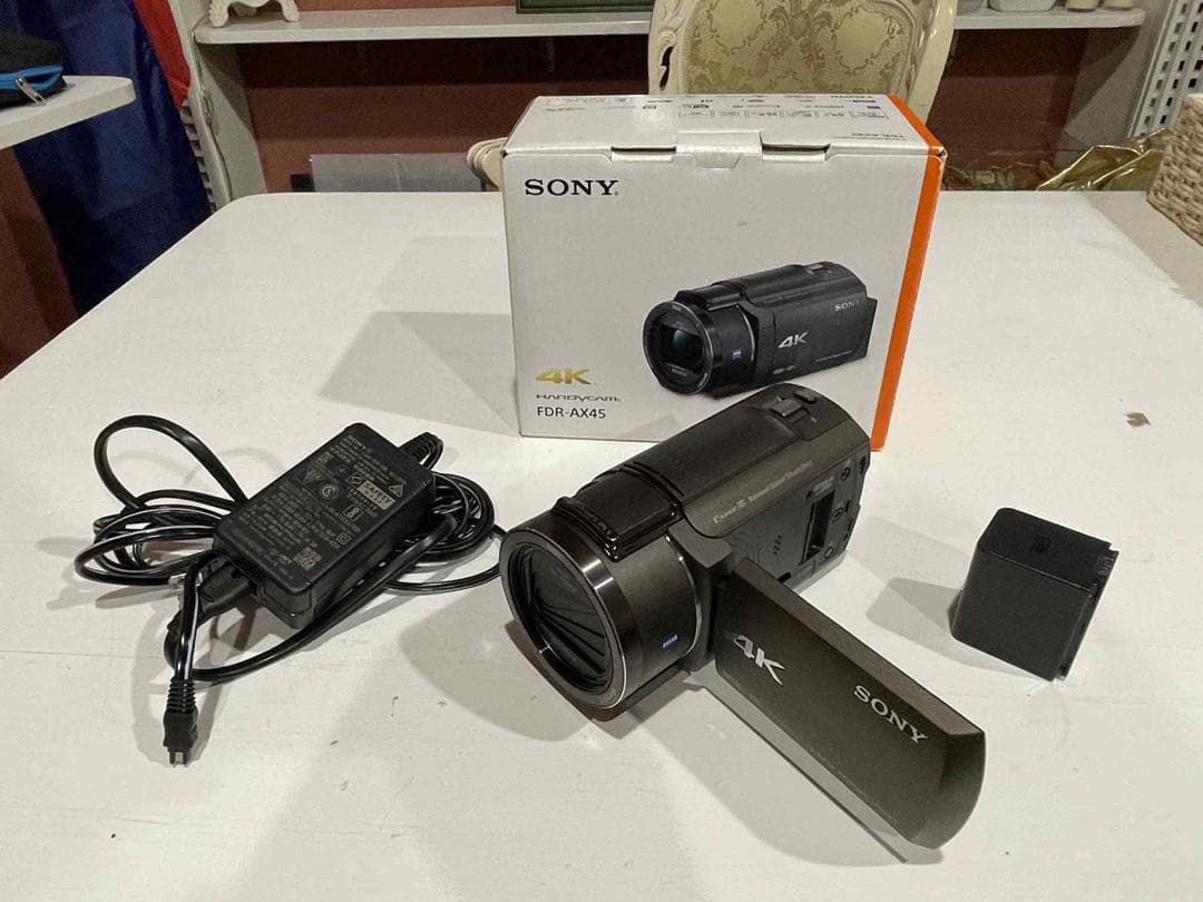 【美品】SONY 4K ハンディカム FDR-AX45 本体・充電器付き