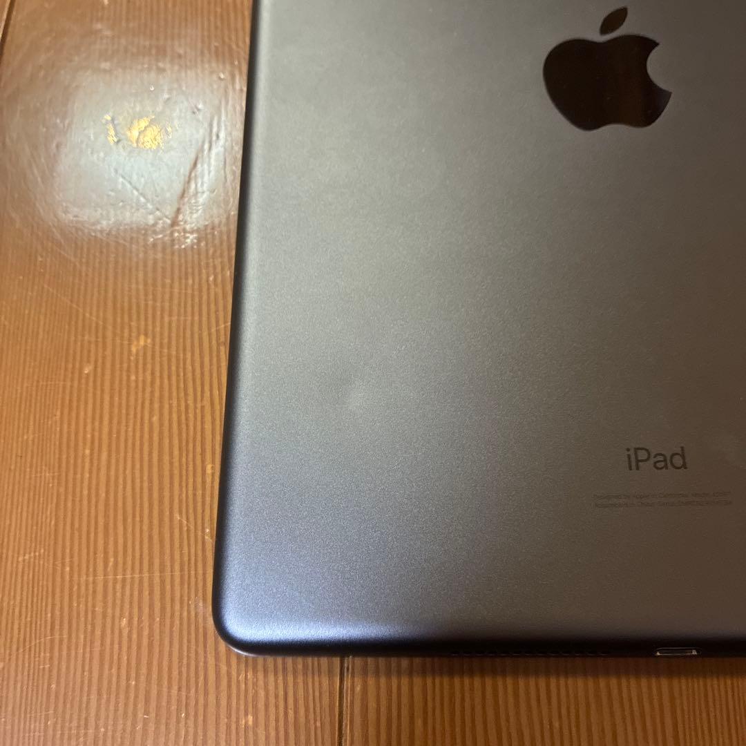 iPad 第7世代 2019 32GB Wi-Fi スペースグレイ