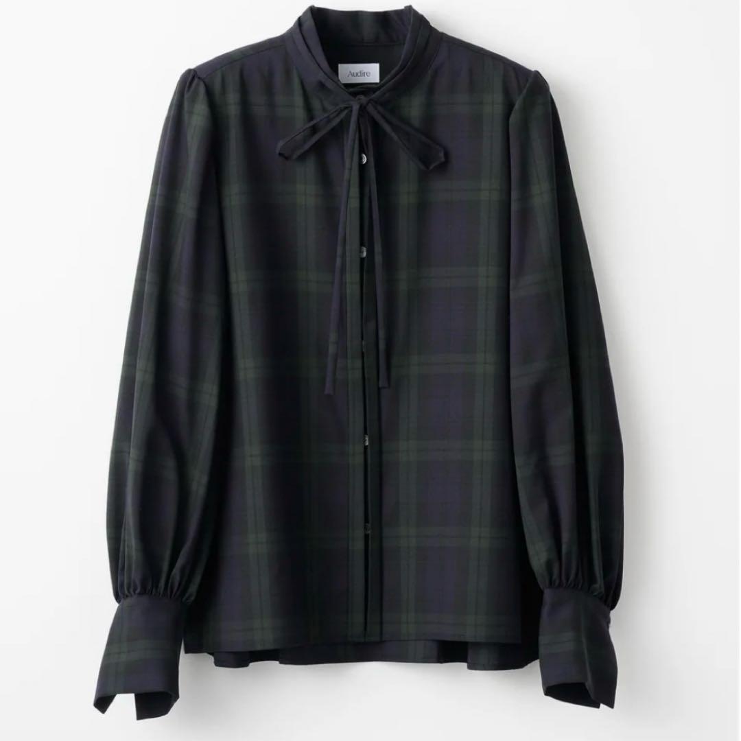 【完売品】Audire♡bowtie volume blouse