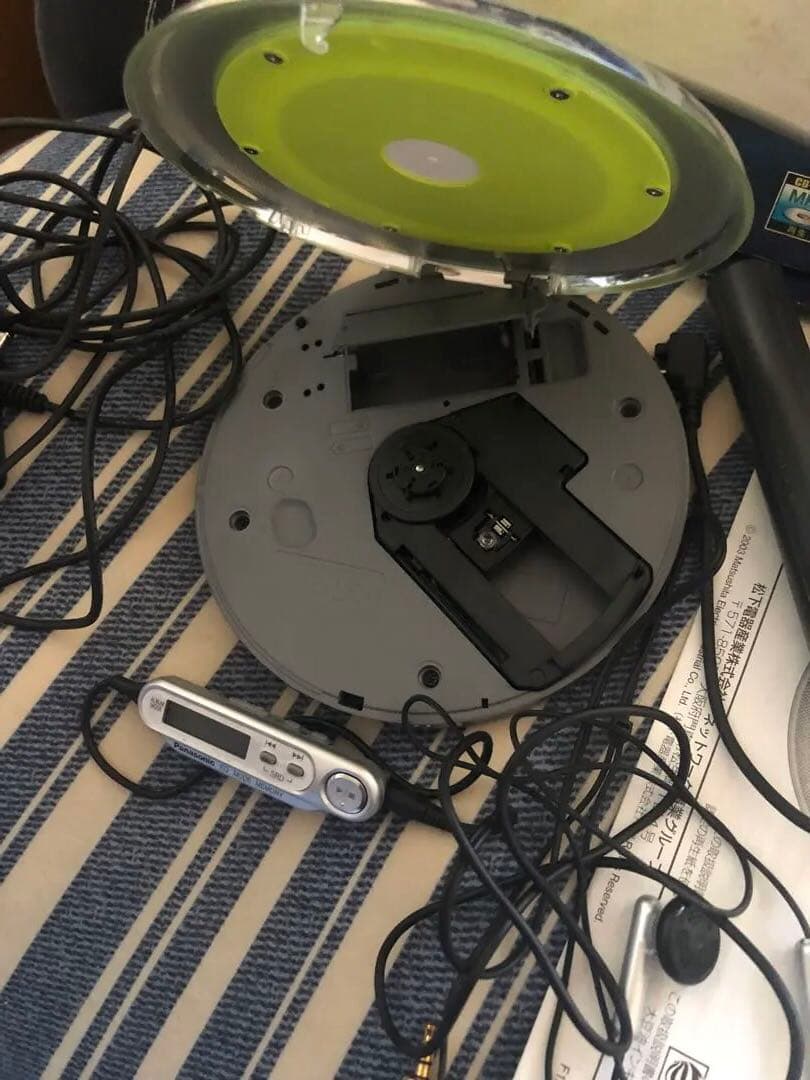 ①(希少完動美品)Panasonic ポータブルCDプレーヤー SL-CT510