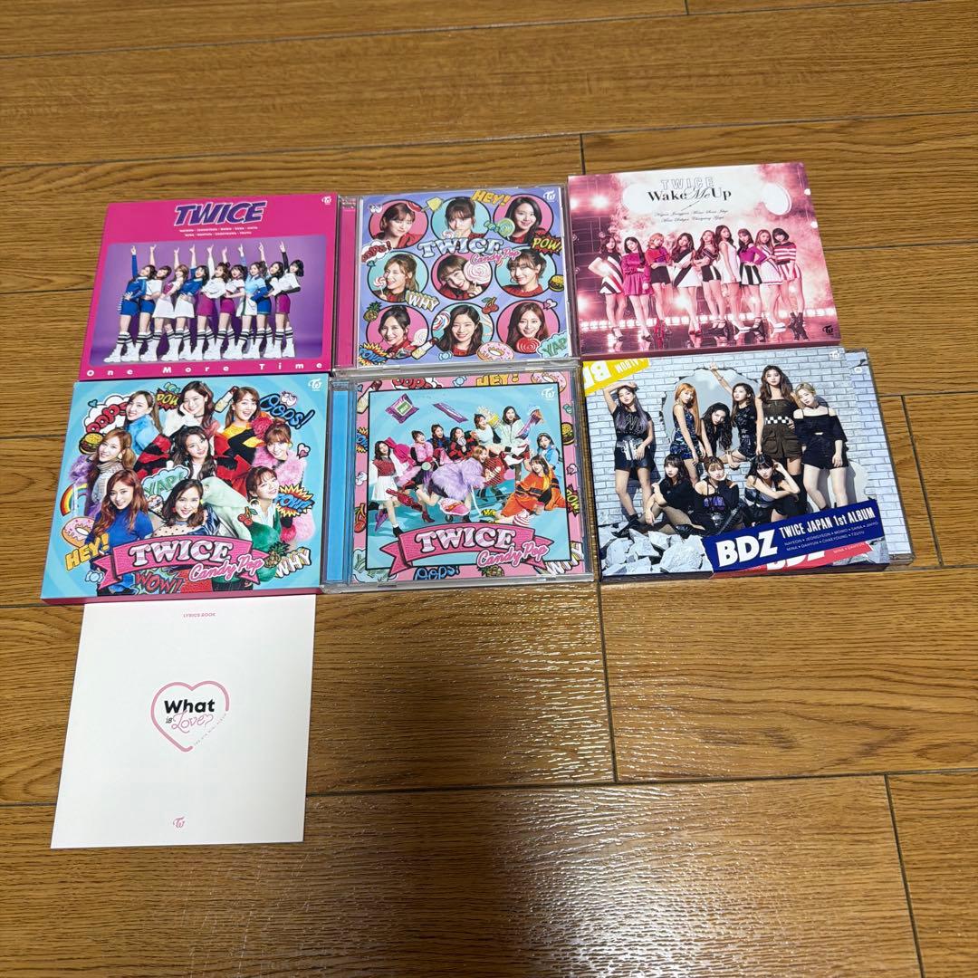 TWICE引退品まとめ売り　トレカ　アルバム　トートバッグ　ペンライト　タオル