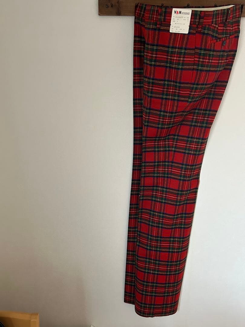 新品未使用　VAN ヴィンテージ　ウール赤タータンチェックパンツLサイズ（82）