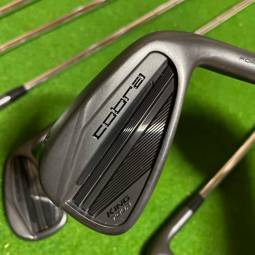 コブラ キングツアー ブラック アイアン6本 (5-P) DG MID