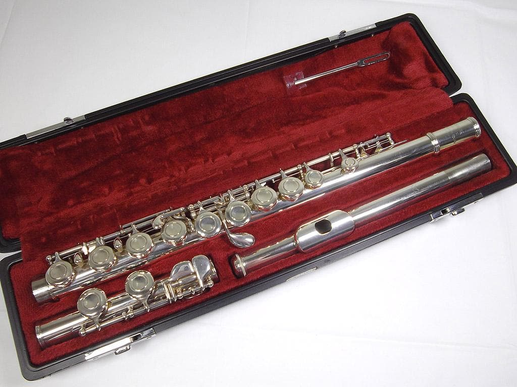 ヤマハフルート YFL211S(Eメカ銀メッキ) YAMAHA