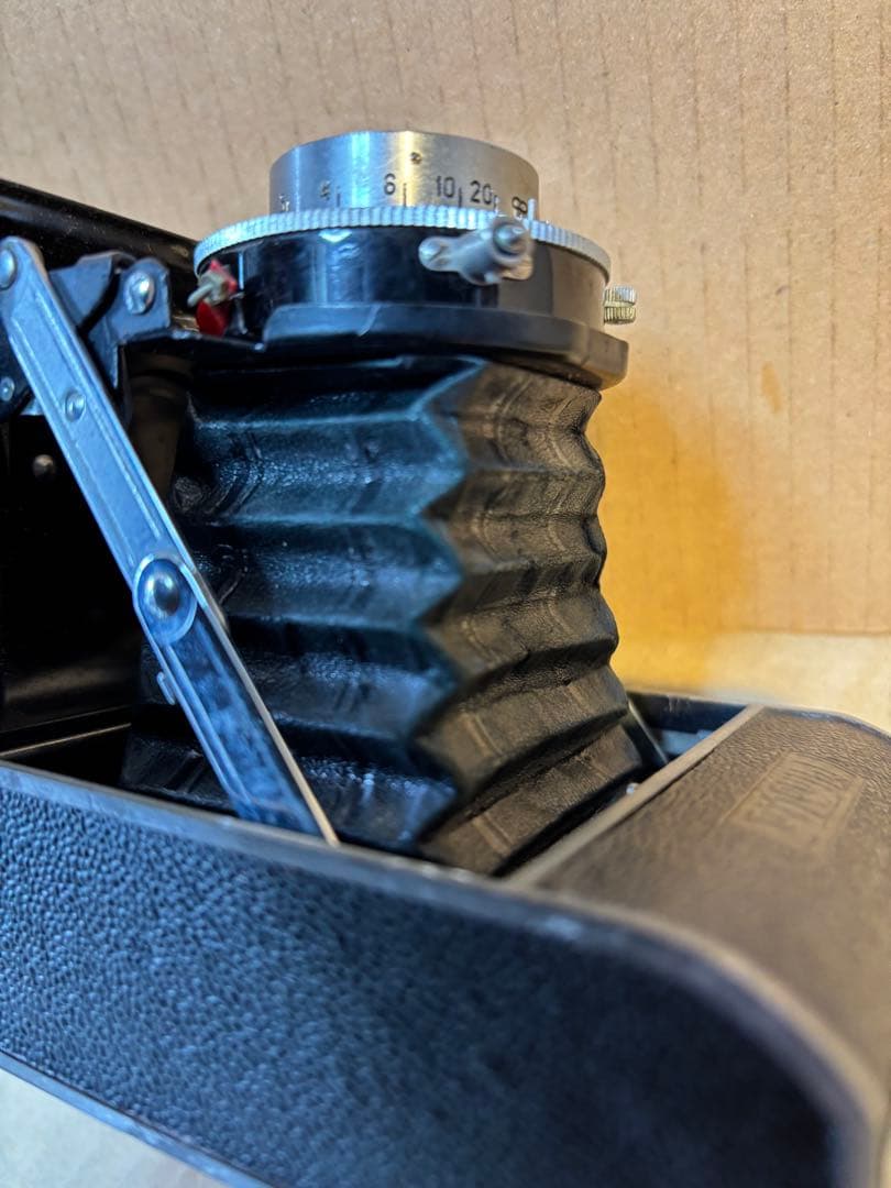 アンティークなミノルタ　蛇腹（ベローズ）カメラ　ケ-ス付き昭和レトロ 希少