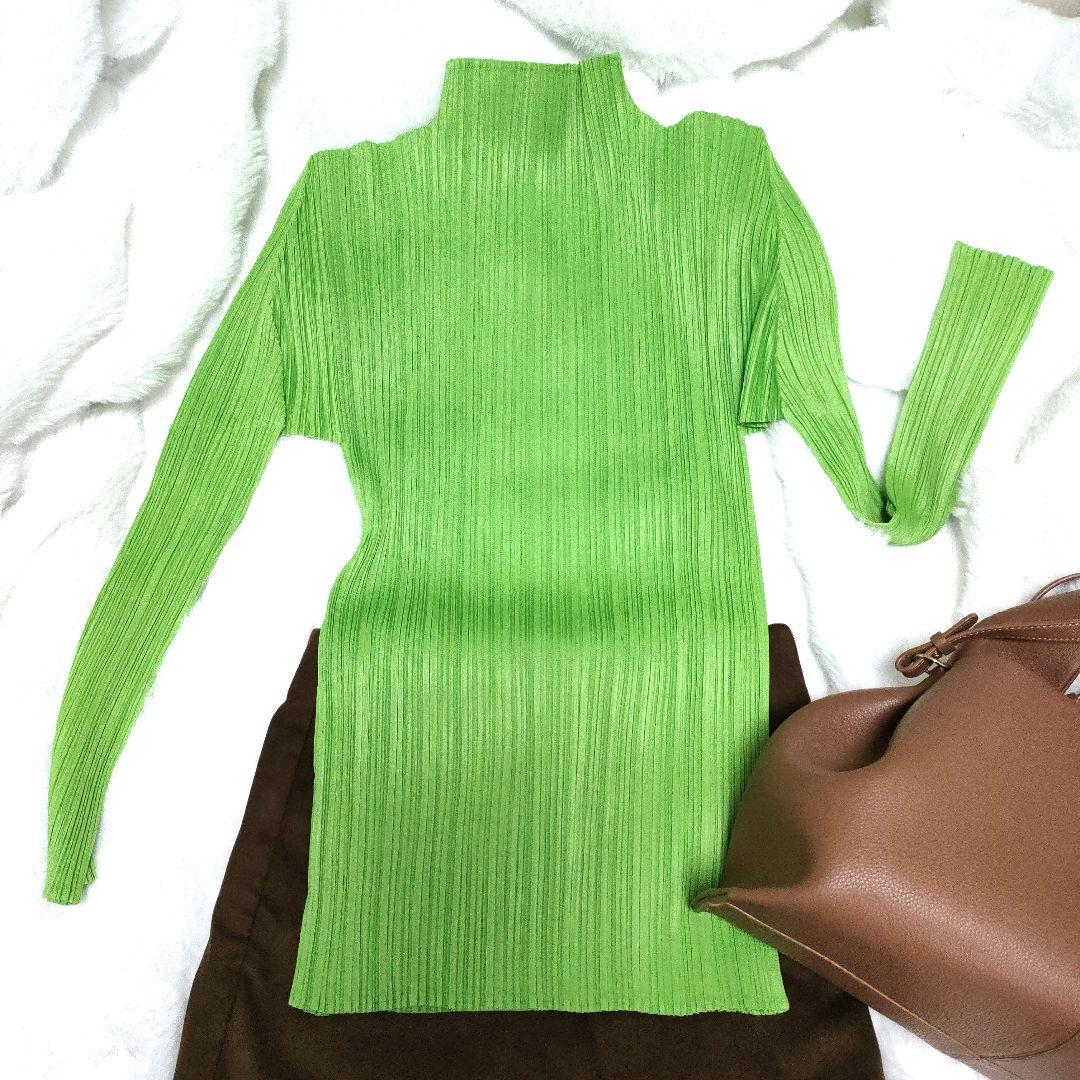 プリーツプリーズpleatsplease イッセイ・ミヤケ 長袖ブラウスグリーン