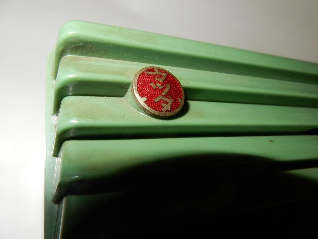 真空管ラジオ　マツダラジオ　うぐいすSS　東芝　よく鳴ります