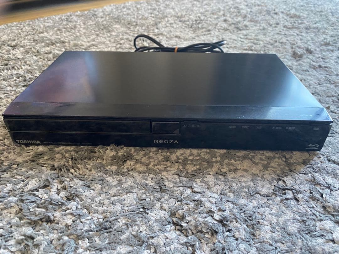 【未使用品】TOSHIBA REGZA ブルーレイレコーダDBR-C100