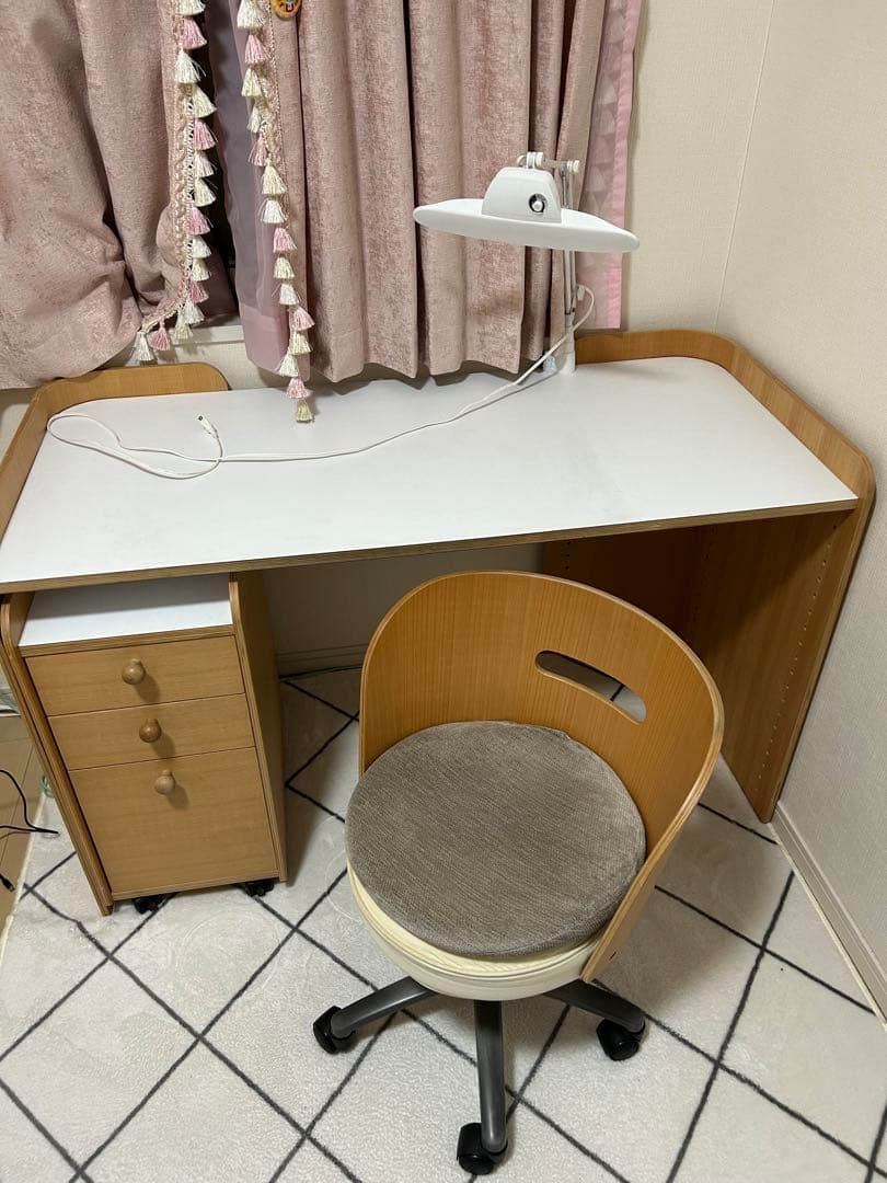 アクタス　学習机のみ　アンファン