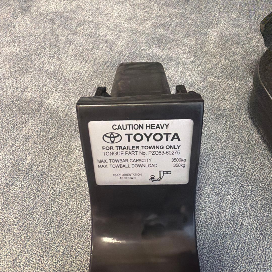 TOYOTA トレーラーヒッチボールマウントセット　ランドクルーザー250
