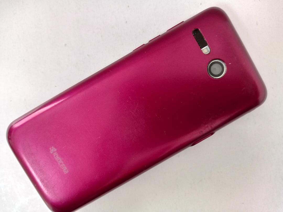 ☆ au かんたんケータイ ライト KYF43 ワインレッド