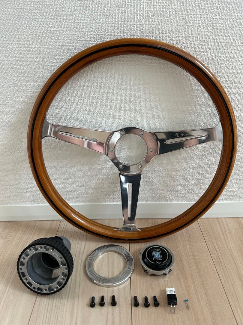 NARDI ナルディ　ウッドハンドル　36π