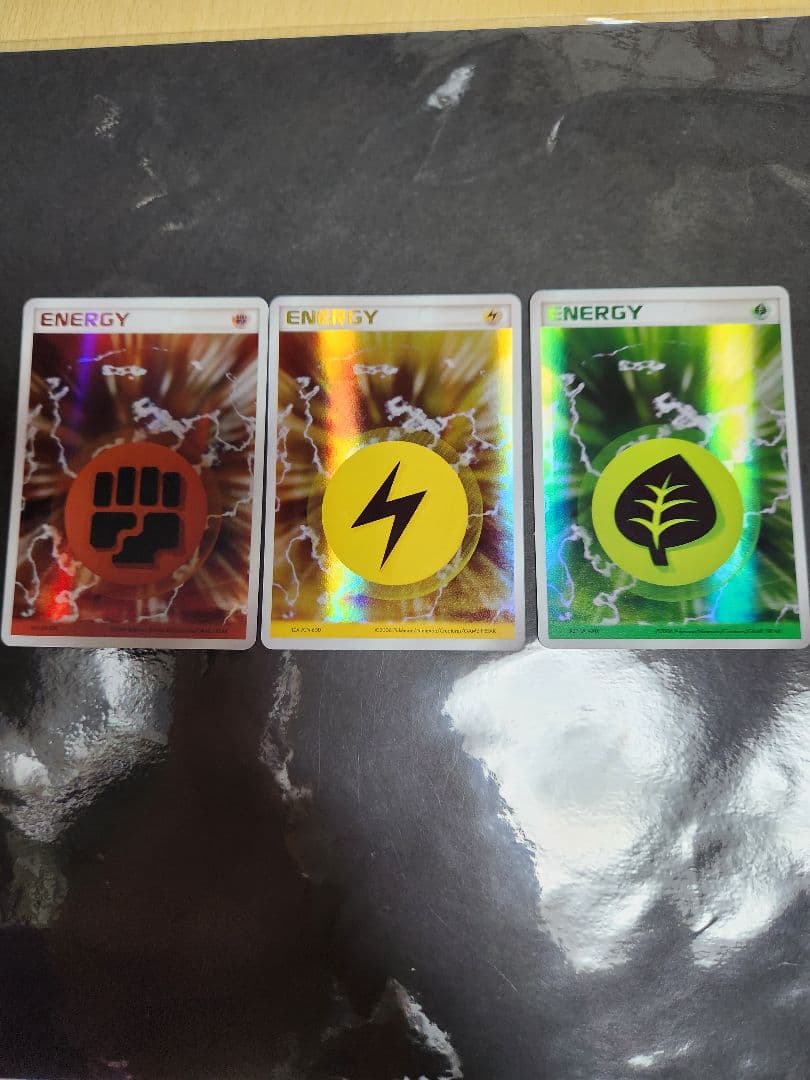 基本エネルギー。ホロン3枚。闘雷草。