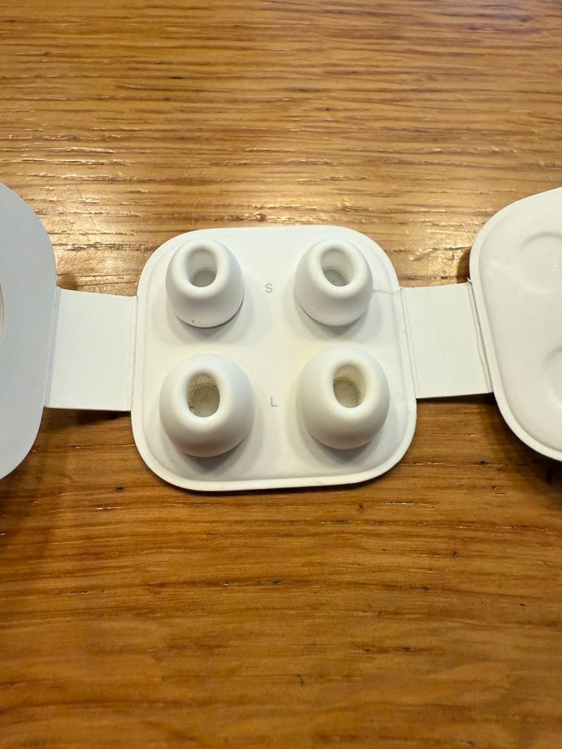 AirPods Pro 本体 充電ケース付き　純正　エアーポッズプロ