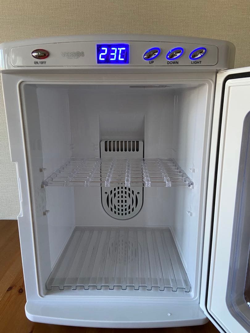 VERSOS 冷温庫 25L ペルチャ方式 VS-470
