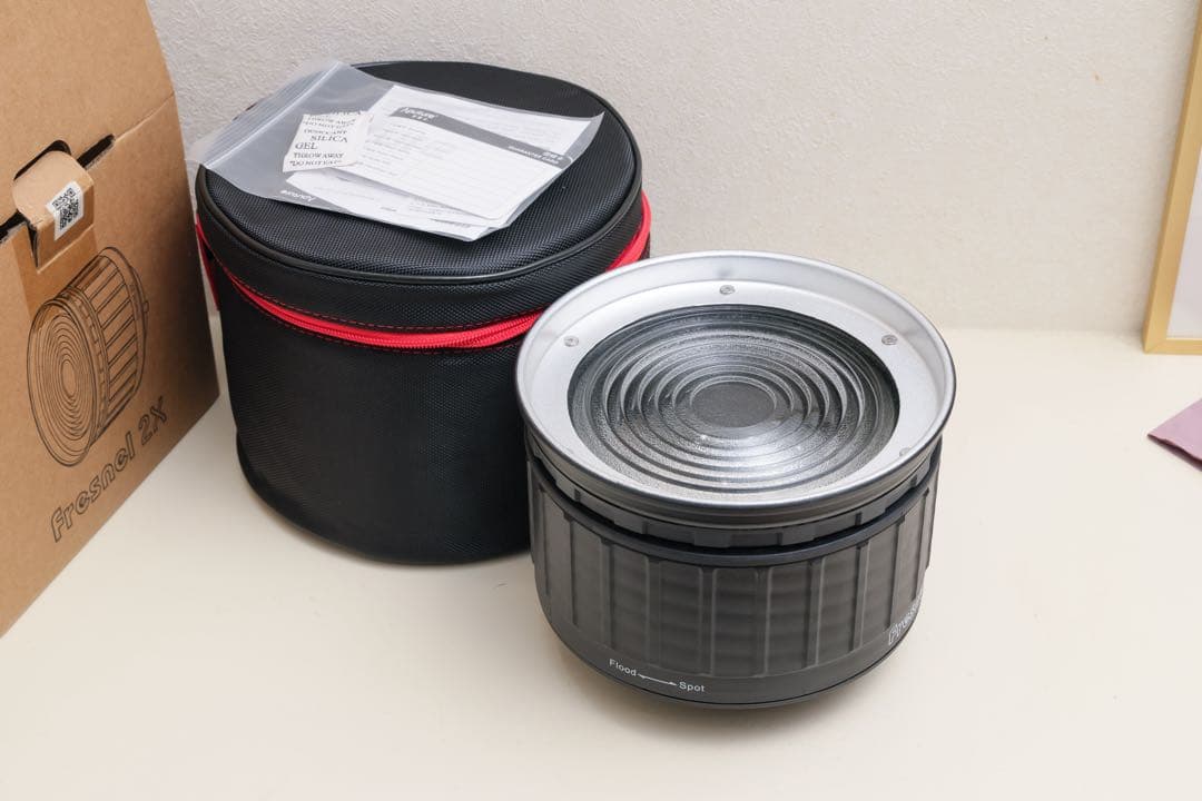 ビデオカメラ Aputure fresnel 2x