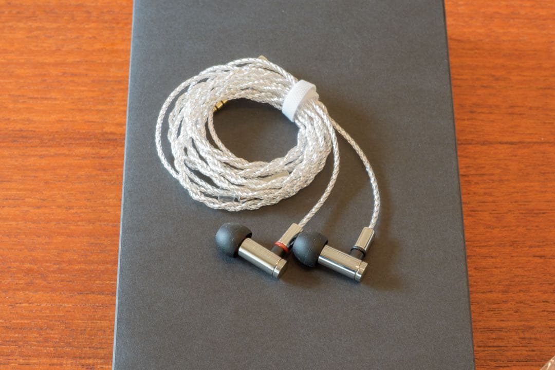 Final E5000 有線イヤホン