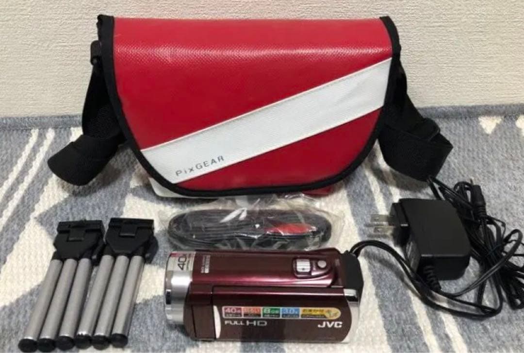 JVC  ビデオカメラ　EVERIO GZ-E220【美品】
