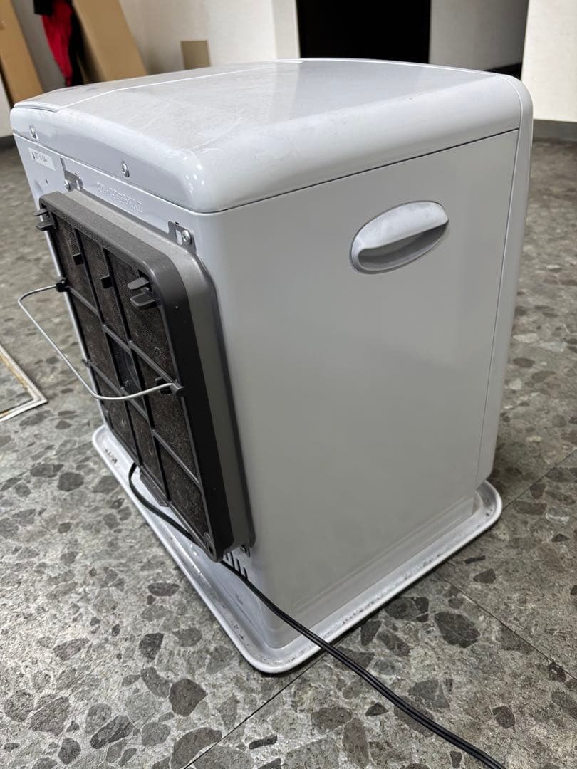 K*a様 ダイニチ　FW-5724LS 中古　引き取り限定　石油ファンヒーター