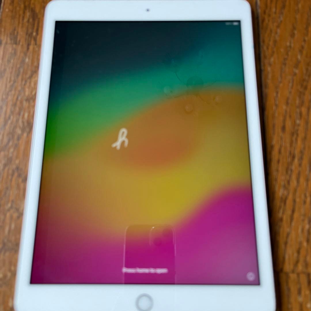 Apple iPad 第7世代　32GB シルバー 本体