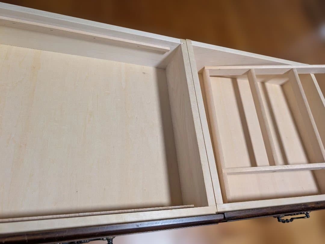 食器棚 カリモク　コロニアル　飾り棚 収納棚 本棚