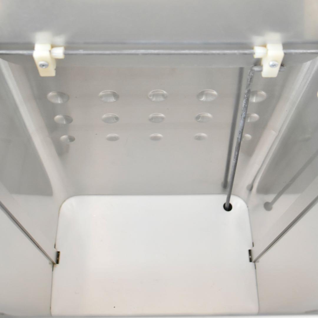 ギリシャ　アルミニウム　Mast ダストボックス