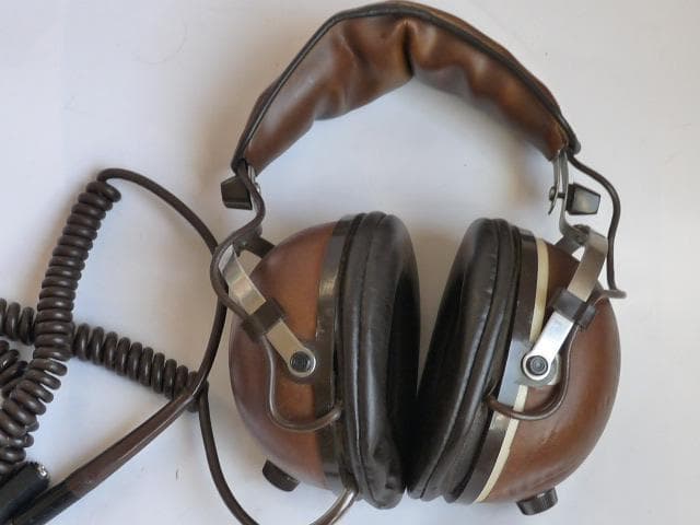 Pioneer SE-45 有線ヘッドホン ブラウンレザー　レトロ