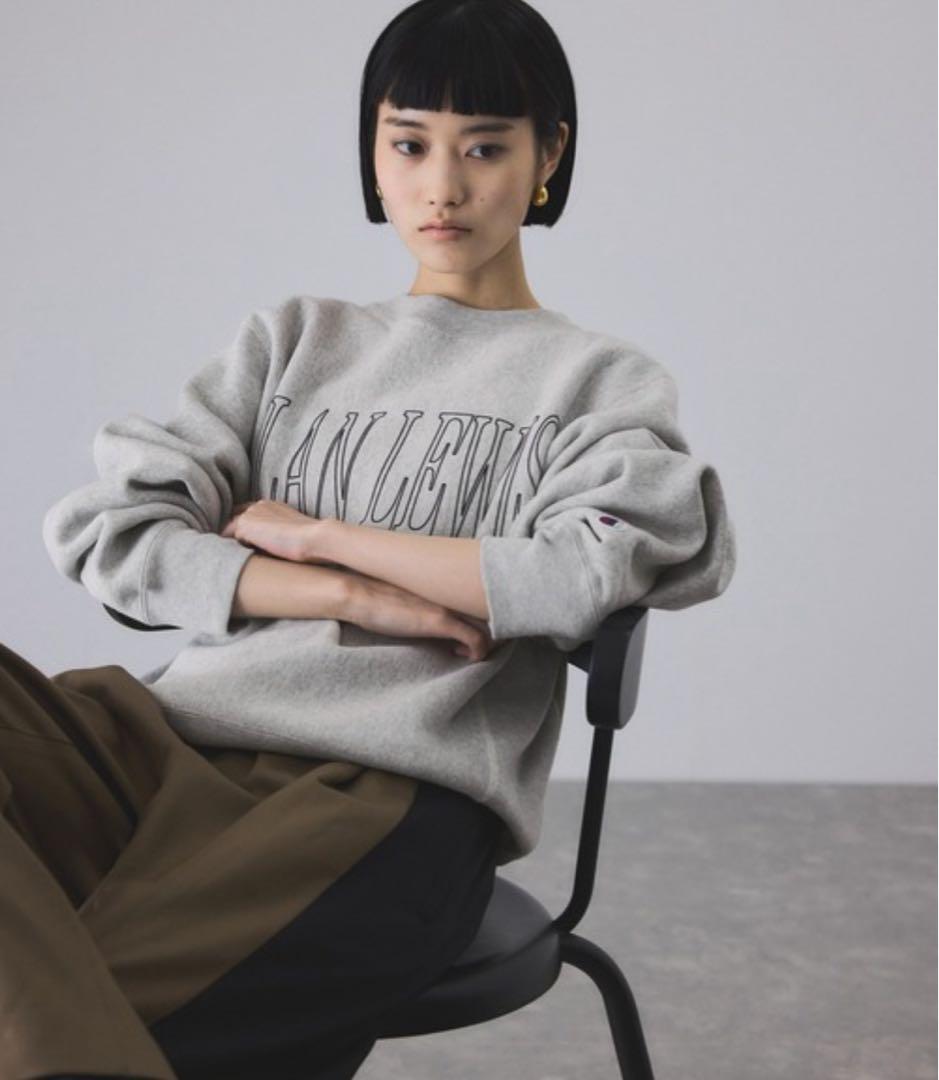 アダムエロペ　チャンピオングレー ロゴ入り スウェット トレーナー