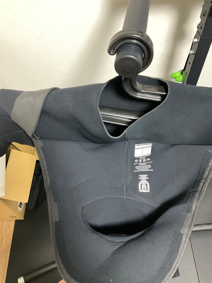 DUSK Form Ball 3mmウェットスーツ 1回着用のみ 身長172cm